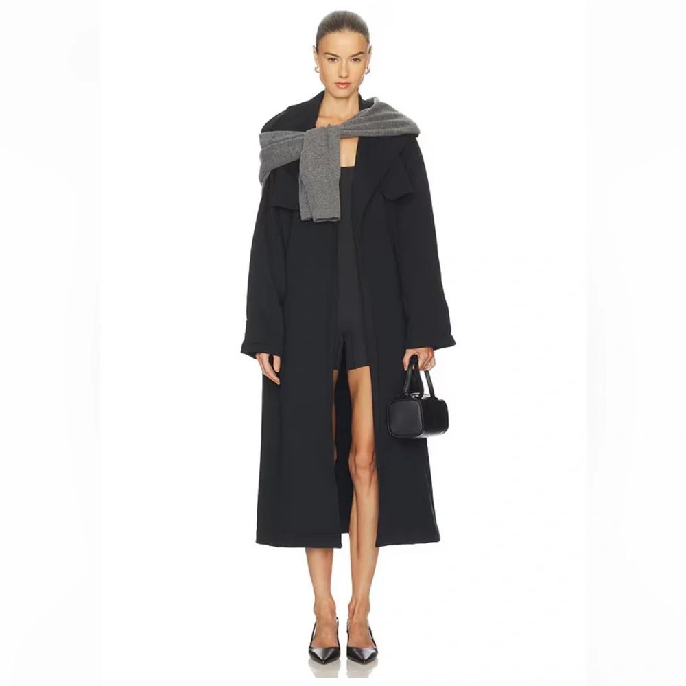Skims Boyfriend Fleece Trench Coat in Onyx - Picture 4 of 8